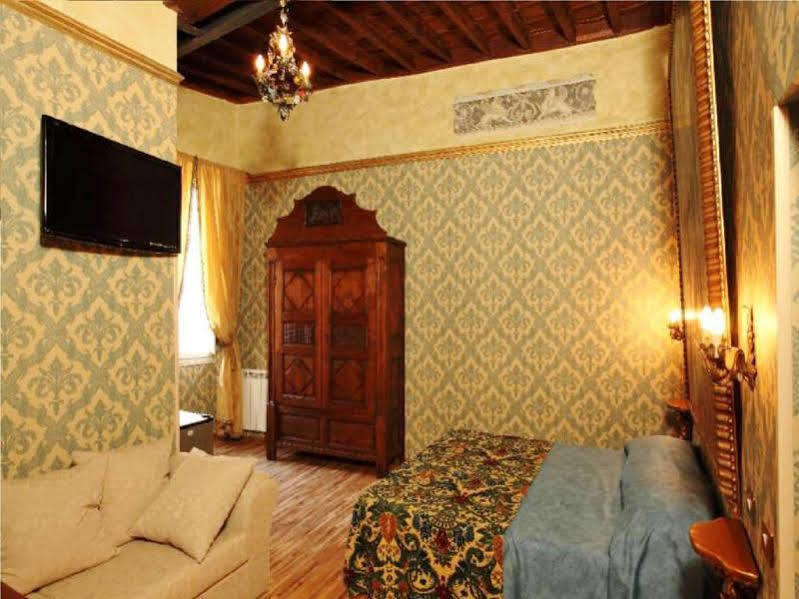 Bed and Breakfast Antica Dimora Dell'Orso Rzym Zewnętrze zdjęcie